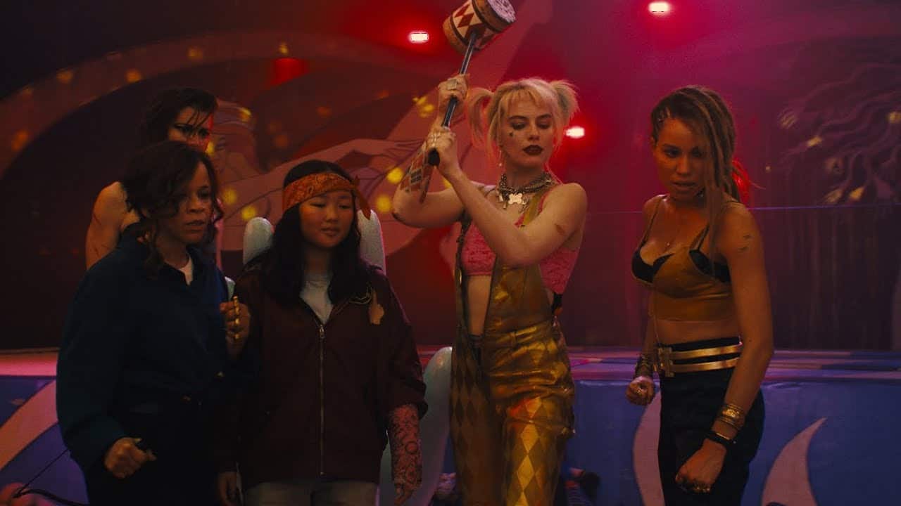 Batgirl Star Wants To Face Off Against Margot Robbie's Harley Quinn