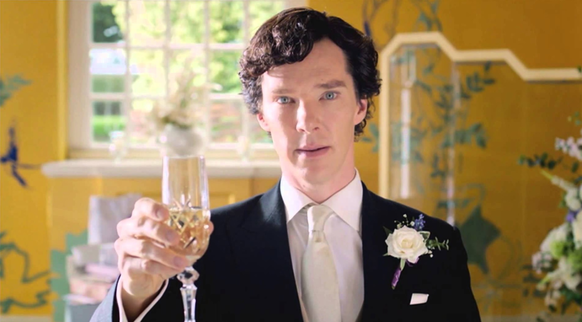 sherlock-showrunner-start-writing-tomorrow-season-.jpg