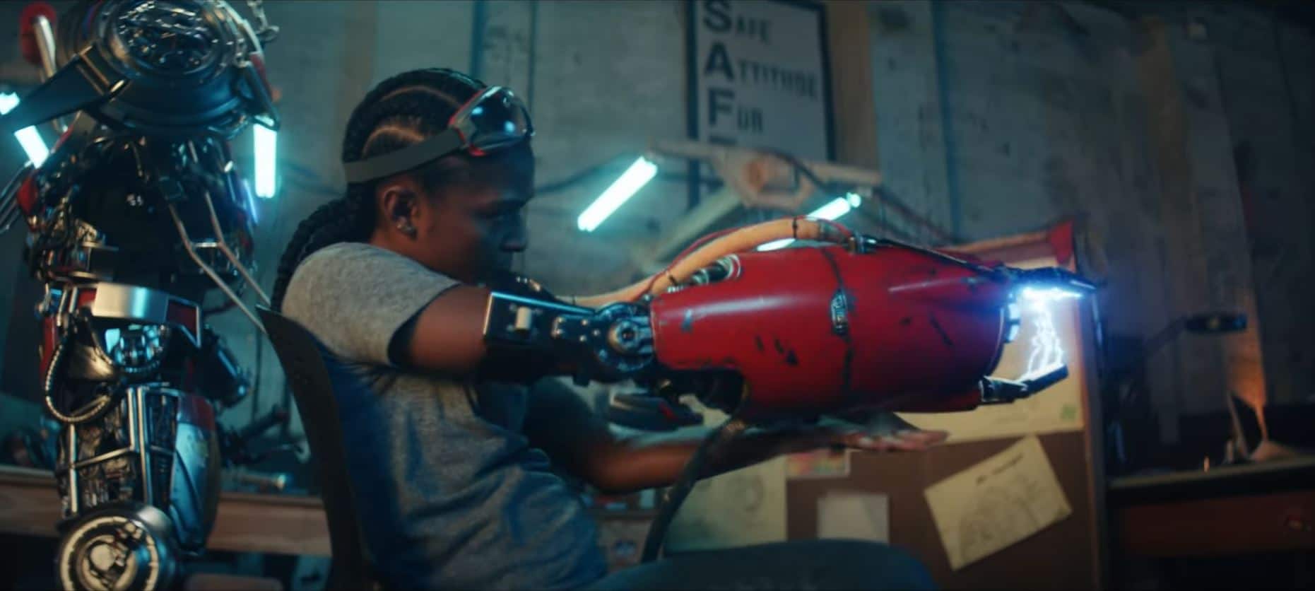 Riri Williams Repulsor