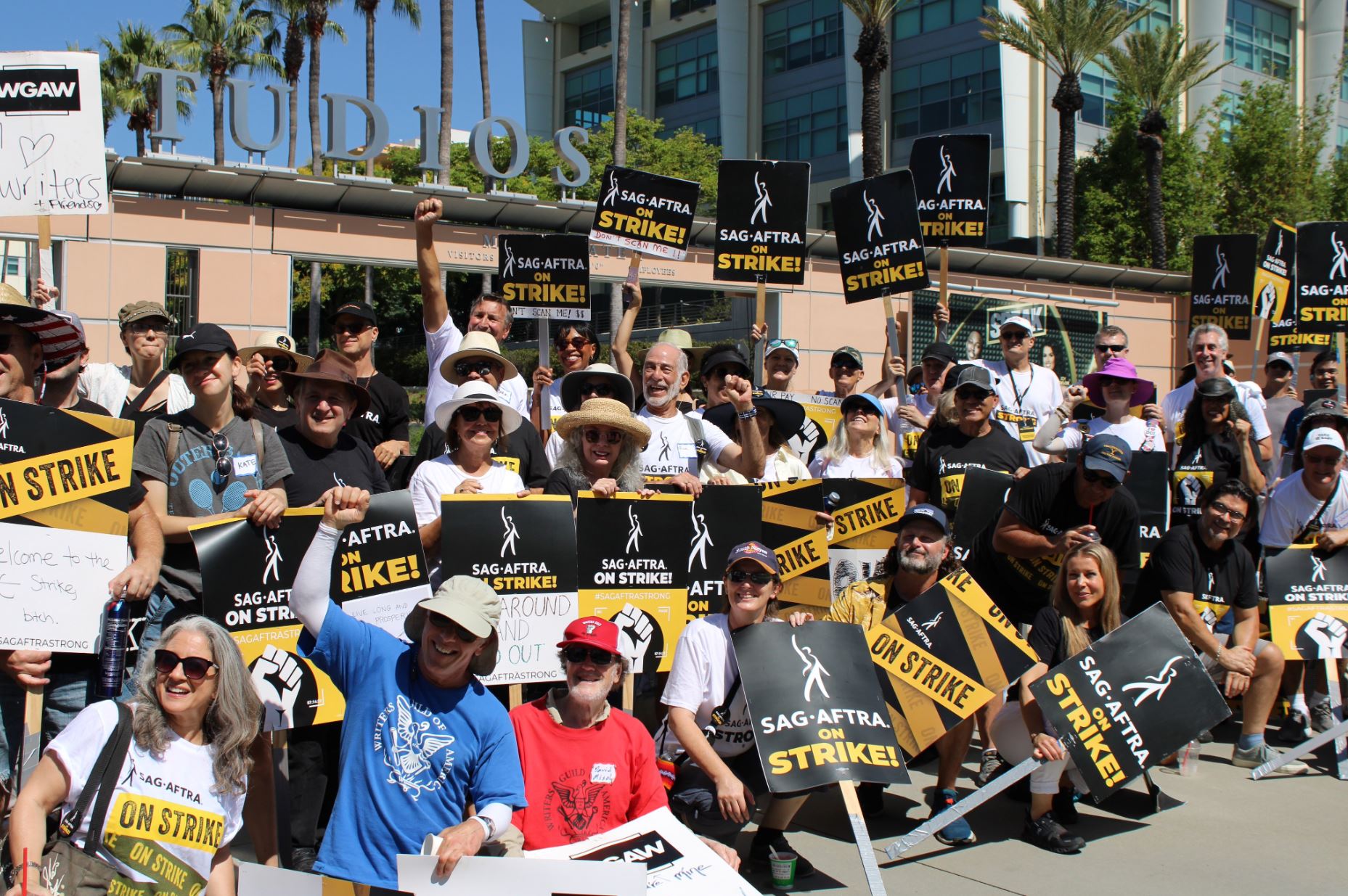 SAG-AFTRA and Studios resume talks in hopes of ending strike