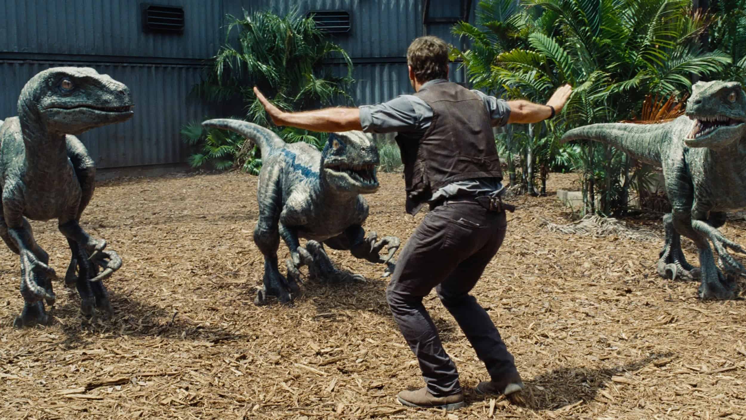 New Jurassic World: Dominion photo reveals an even deadlier raptor