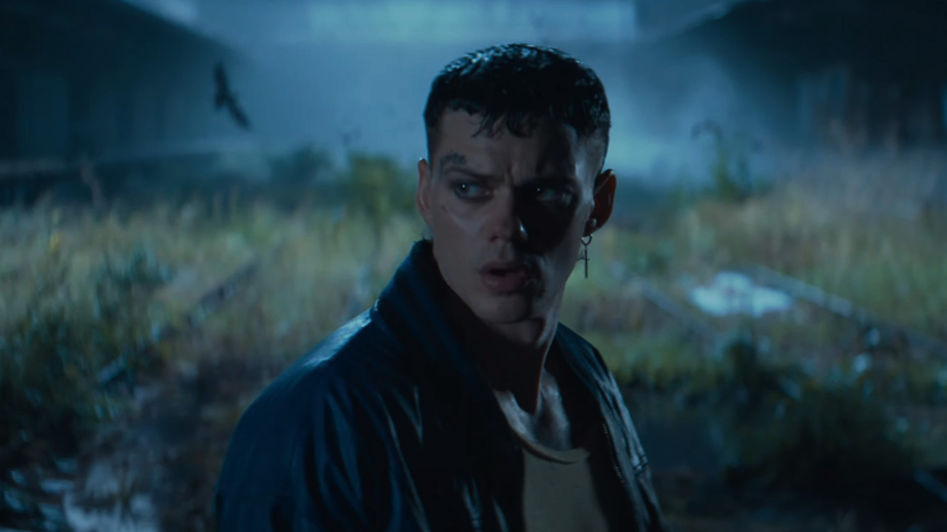 The depiction of Bill Skarsgård's Eric Draven was mocked by The Crow fans as being more like Jared Leto's DCEU Joker. Another comparison was with the universally hated DmC: Devil May Cry rebooted Dante.