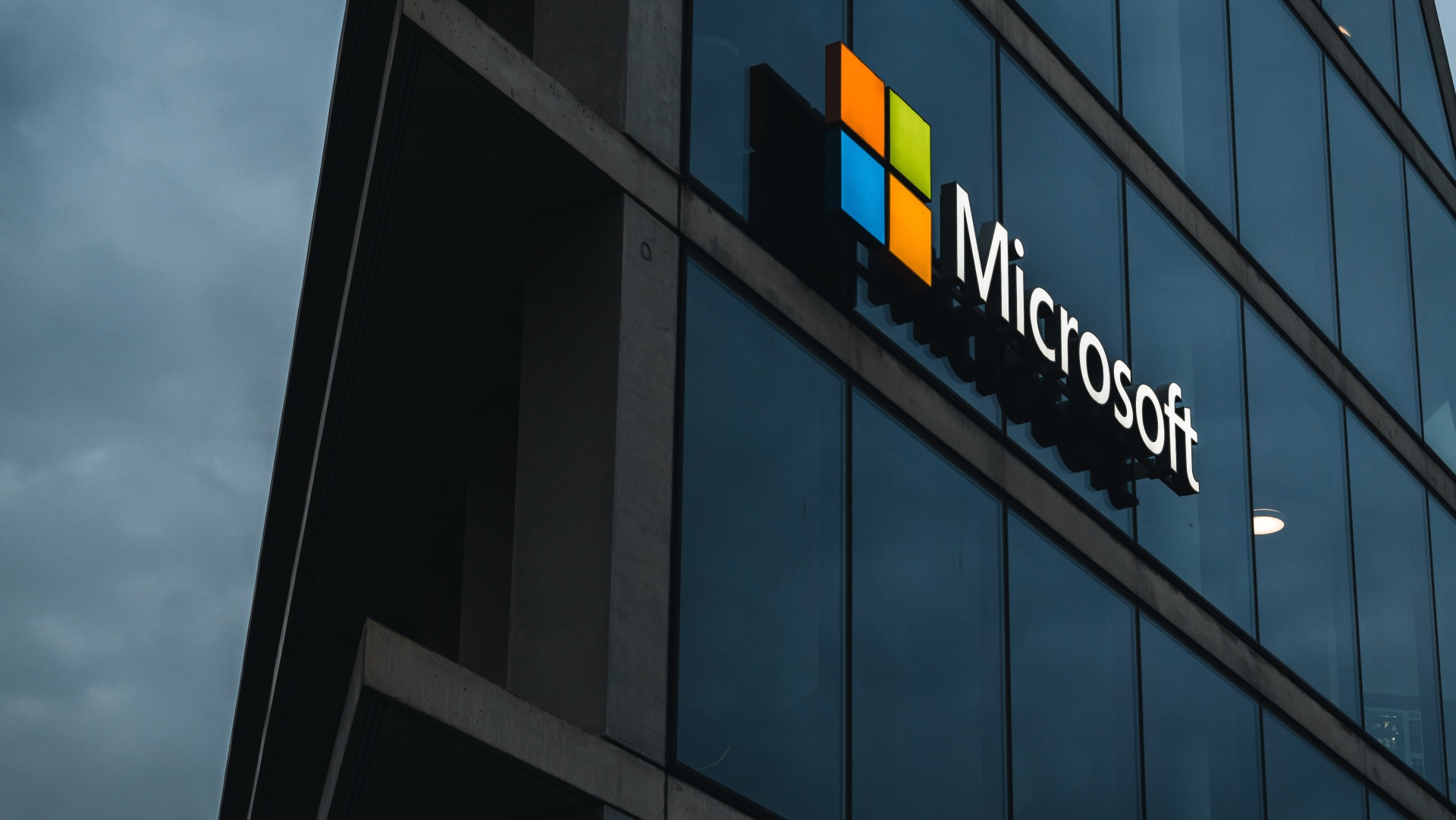 find-out-microsoft-owes-irs-back-taxes-3-800x450.jpg