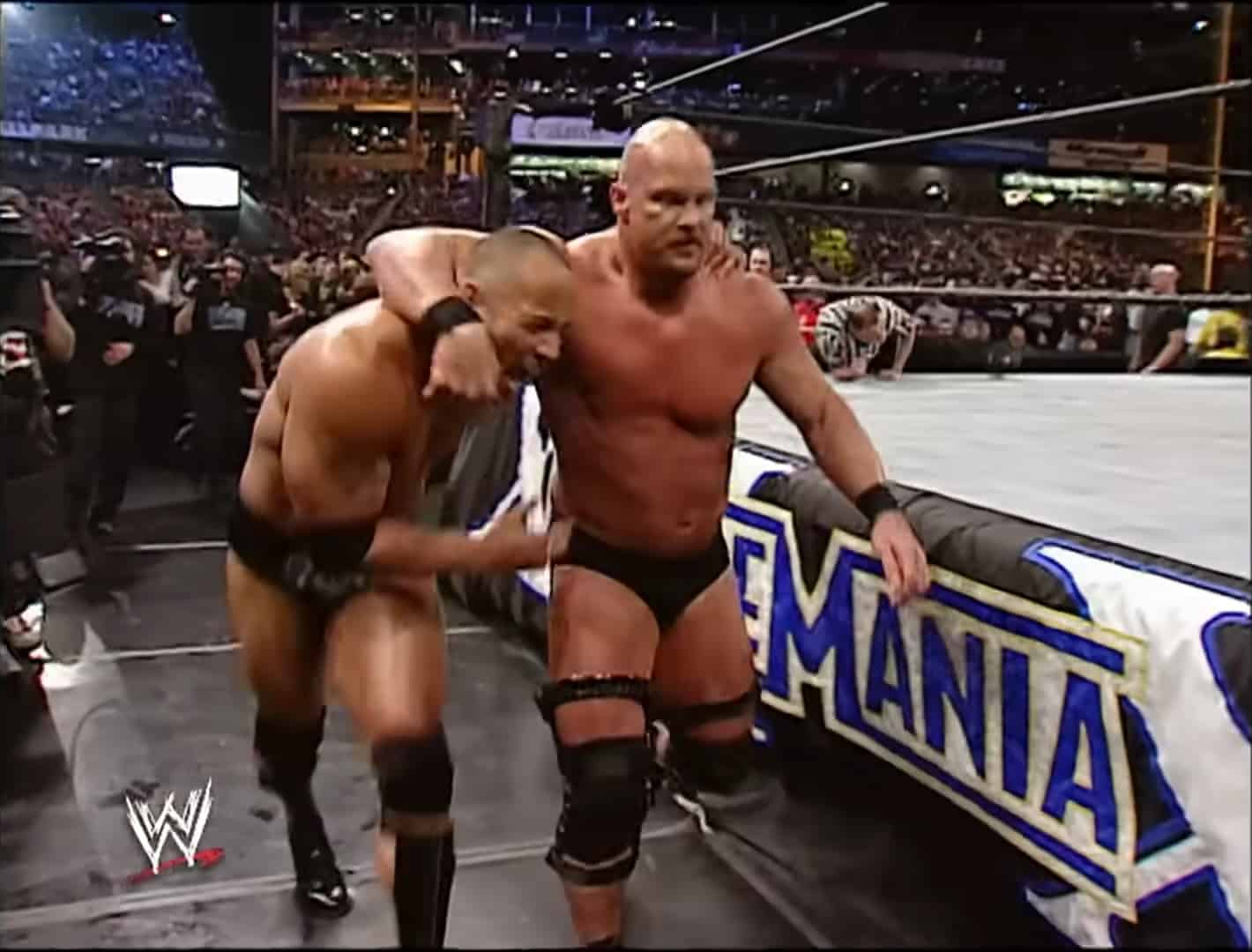 stone-cold-emotional-exchange-the-rock-wrestlemania-19-1-800x608.jpg
