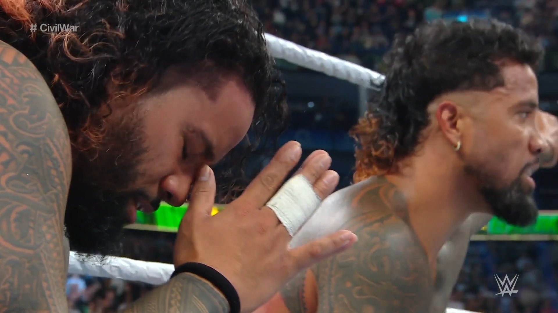 the-usos-topple-tribal-chief-money-in-the-bank-london-3-800x450.jpg
