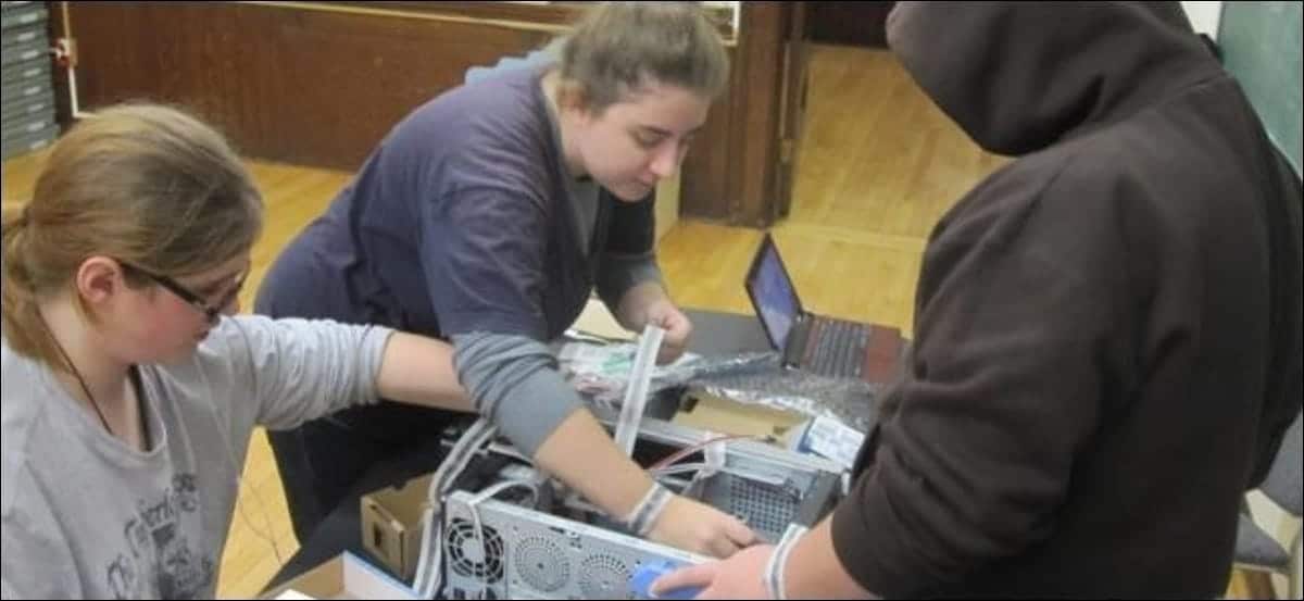 Problems Only 2000s Gamers Faced