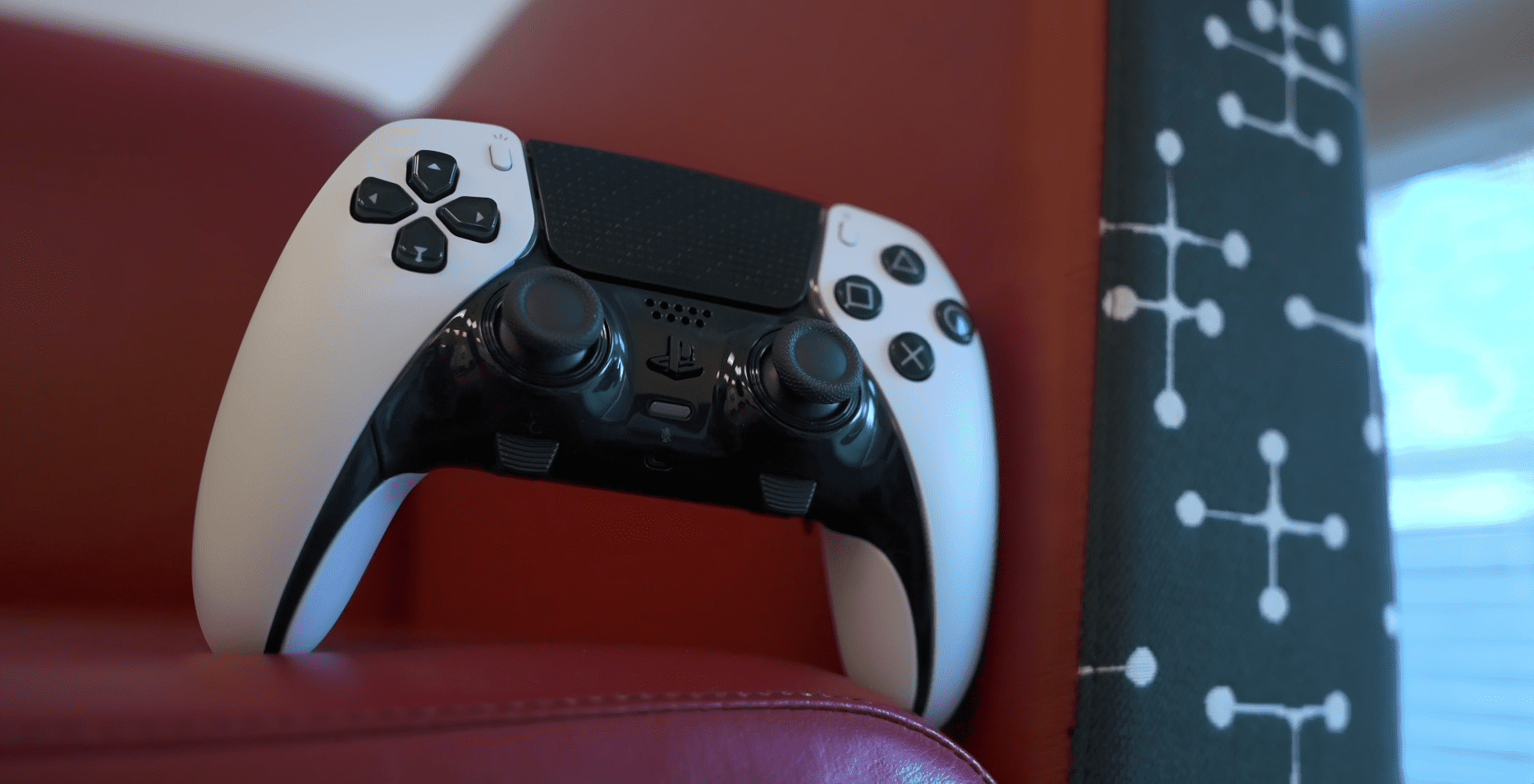 Latest PS5 update includes support for DualSense Edge controller