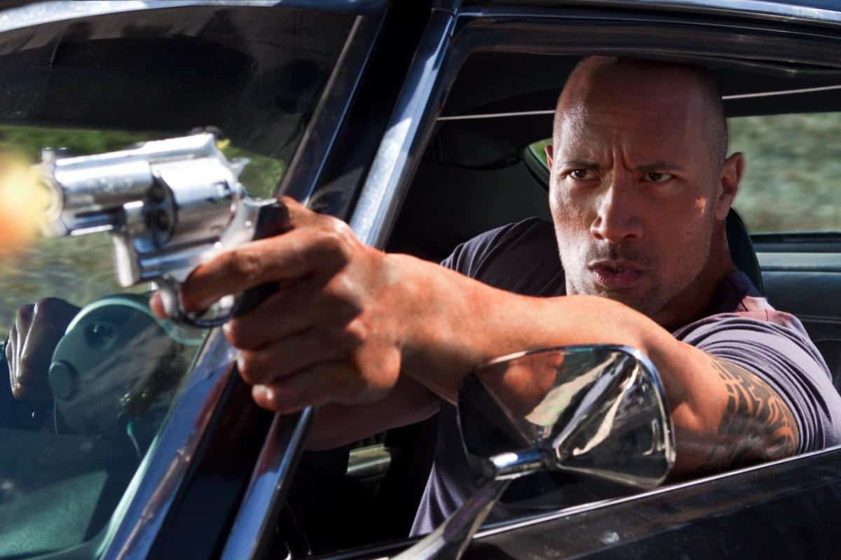dwayne-johnson-says-no-to-real-guns-on-set-3.jpg