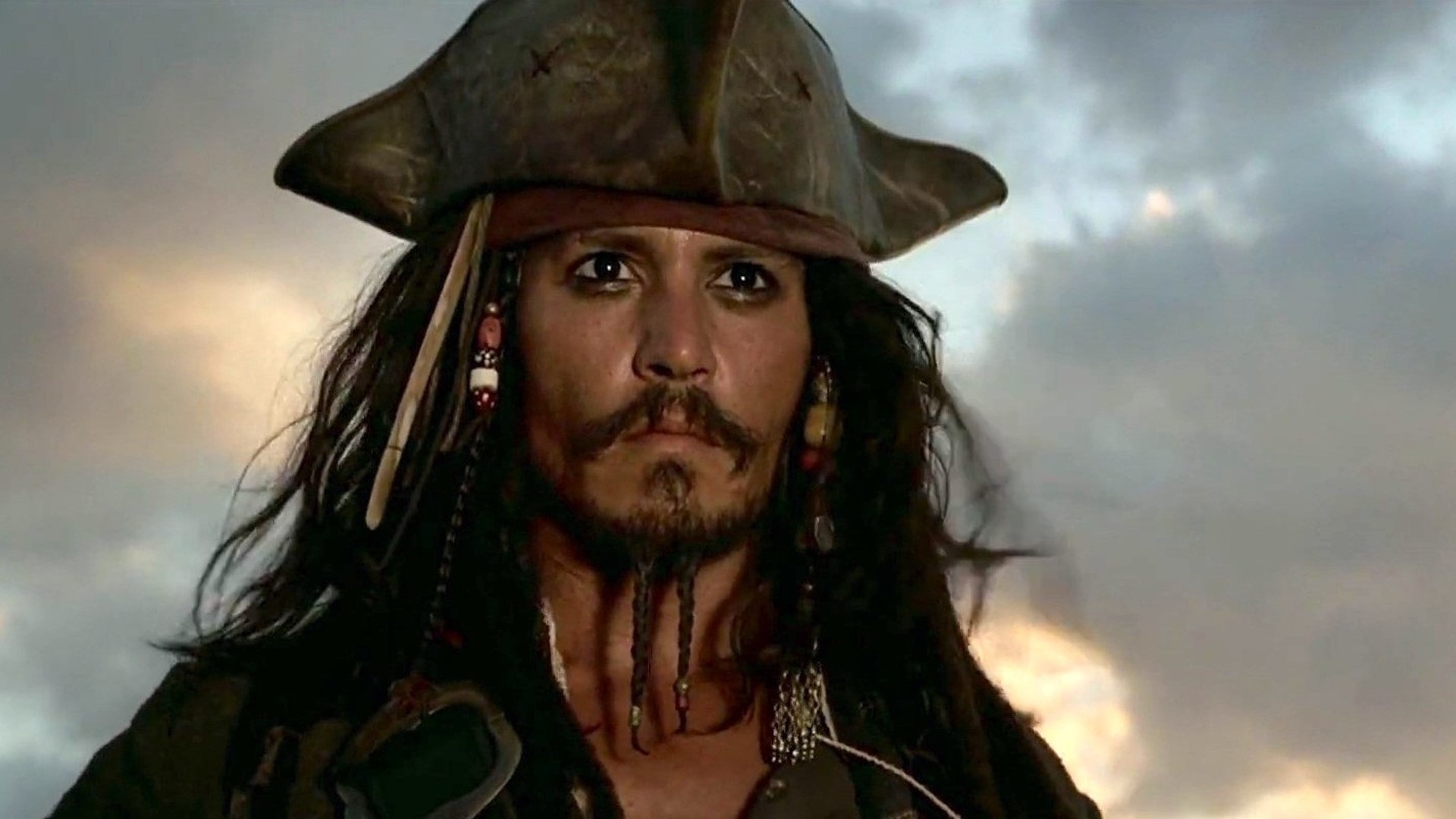 Johnny Depp reportedly returning as Captain Jack Sparrow in spin-off