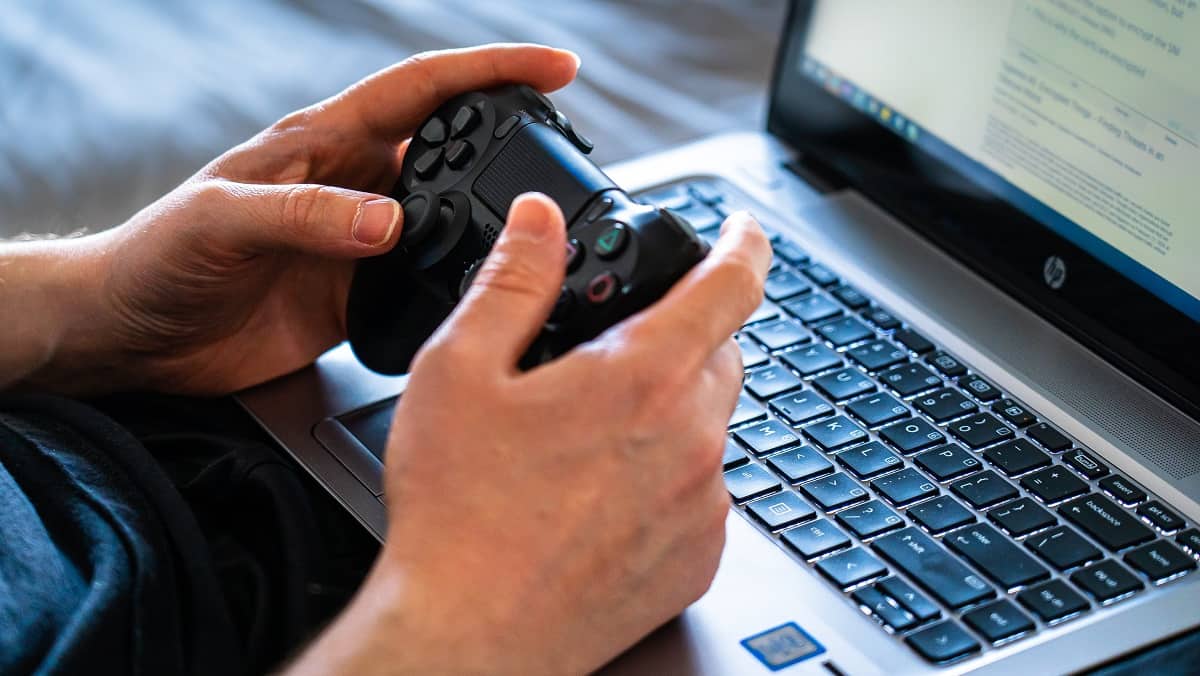 Software Engineer Outs Ridiculous Amazon Personal Games Policy