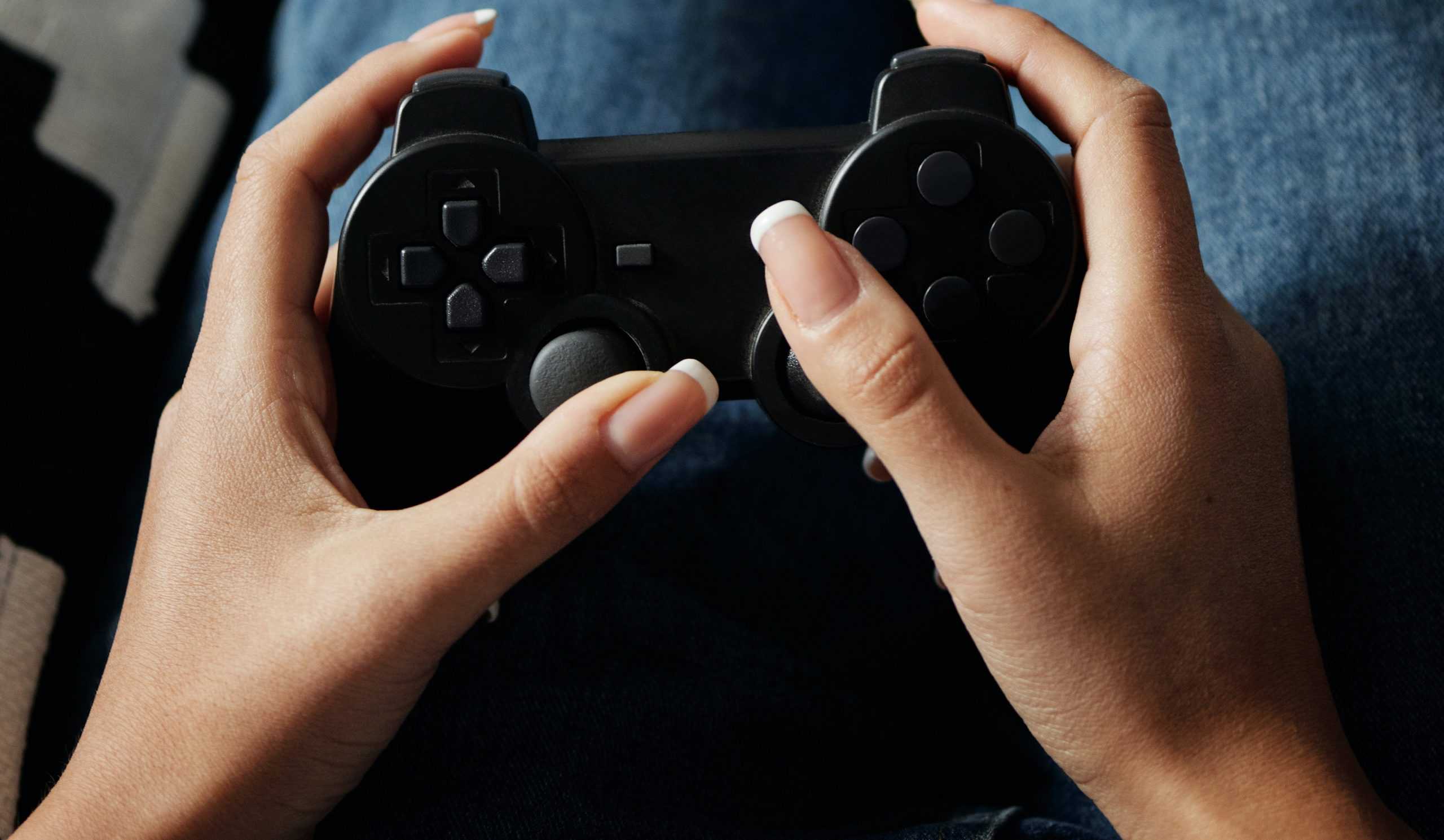 Somehow, a PS2 game emulator is available on the Xbox Store