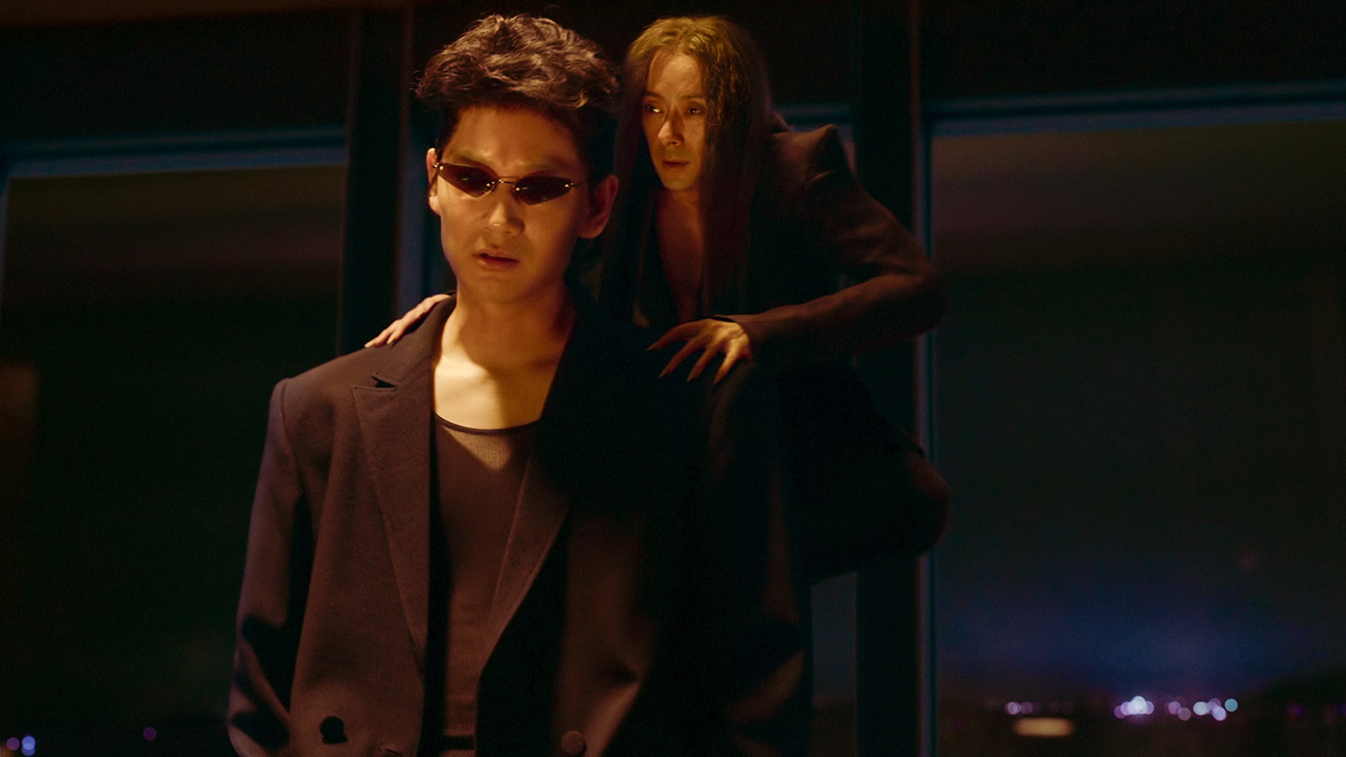 Unlike One Piece, where Eiichiro Oda was directly involved, Yoshihiro Togashi's ailments prevent him from taking on such an involved approach.