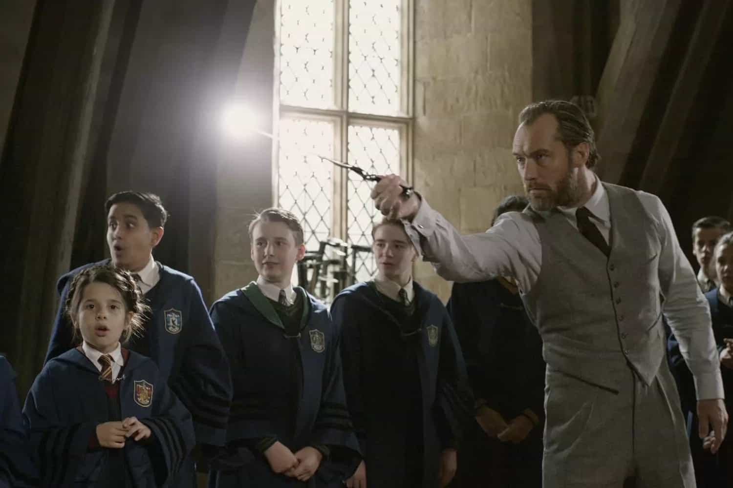 Mads Mikkelsen Appears In The First Fantastic Beasts 3 Trailer