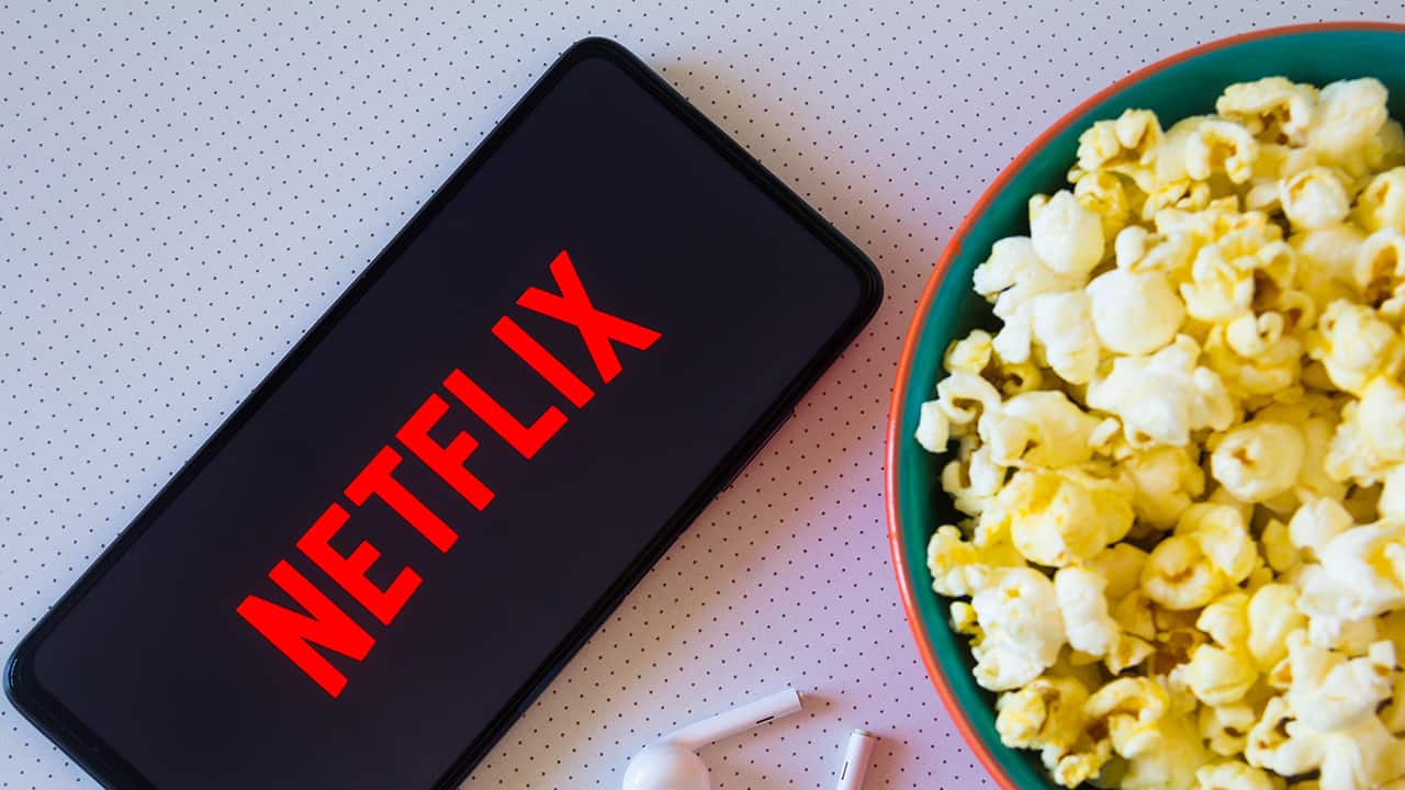 netflix-popcorn.jpg
