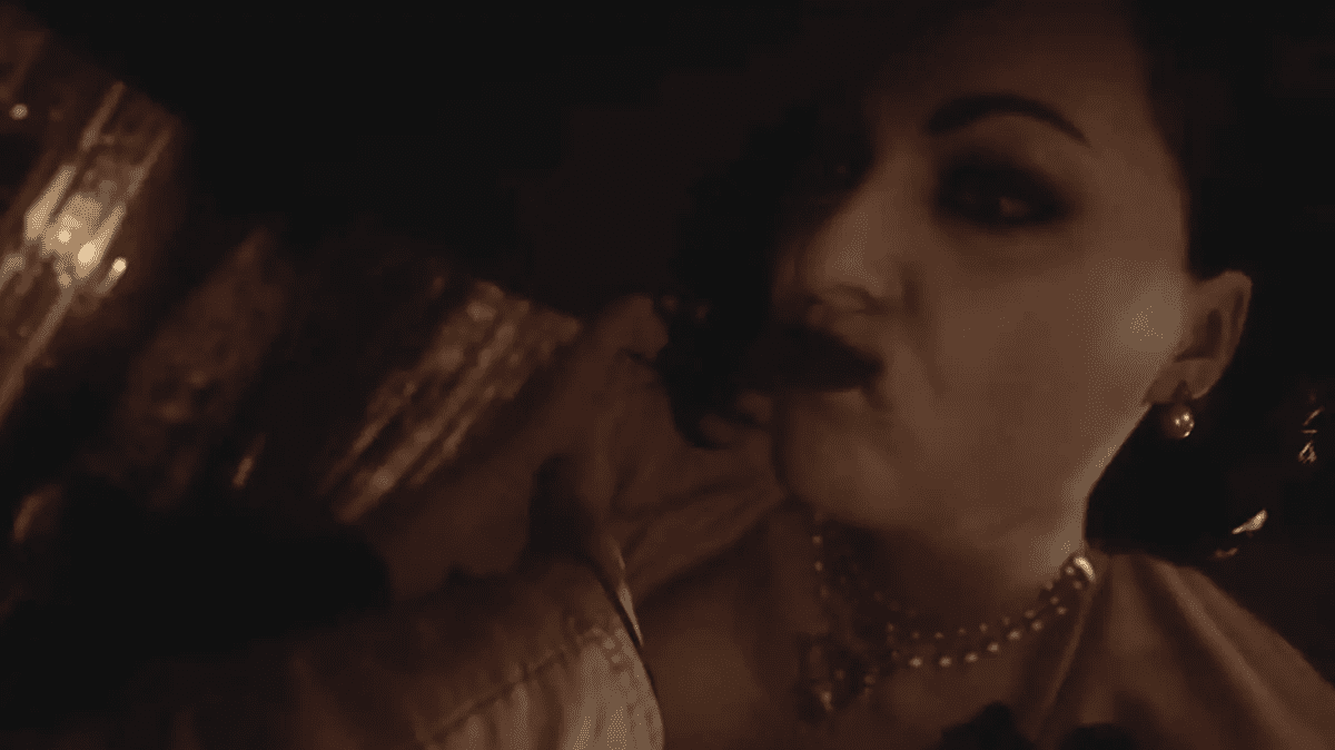 Japanese Gamers Are Getting Life-sized Lady Dimitrescu Towels